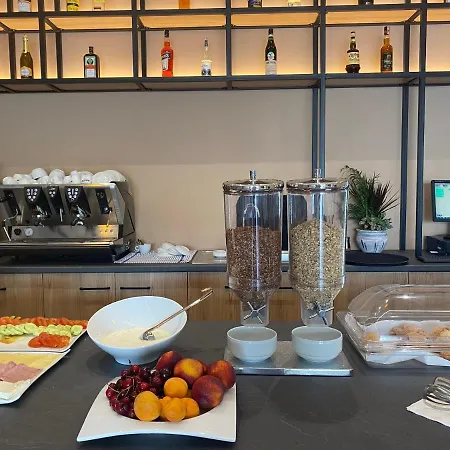 Toto Boutique Hotel & Apartments Vlore