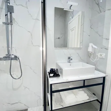 Toto Boutique Hotel & Apartments