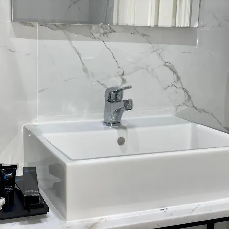 Toto Boutique Hotel & Apartments *