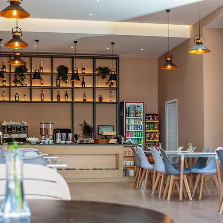 Toto Boutique Hotel & Apartments Hotel Vlorë