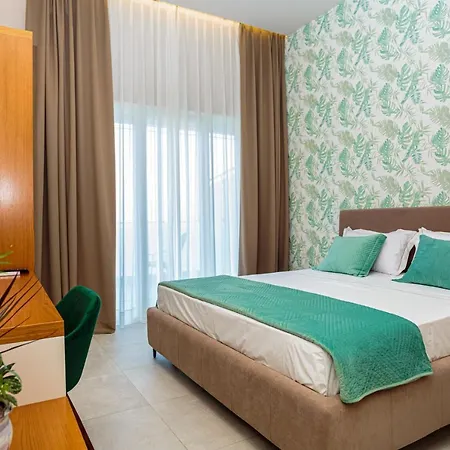 Toto Boutique Hotel & Apartments