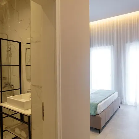 Toto Boutique Hotel & Apartments